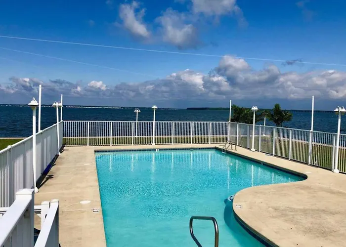 Bay Front Paradise Penthouse Unit Apartment Ocean City
