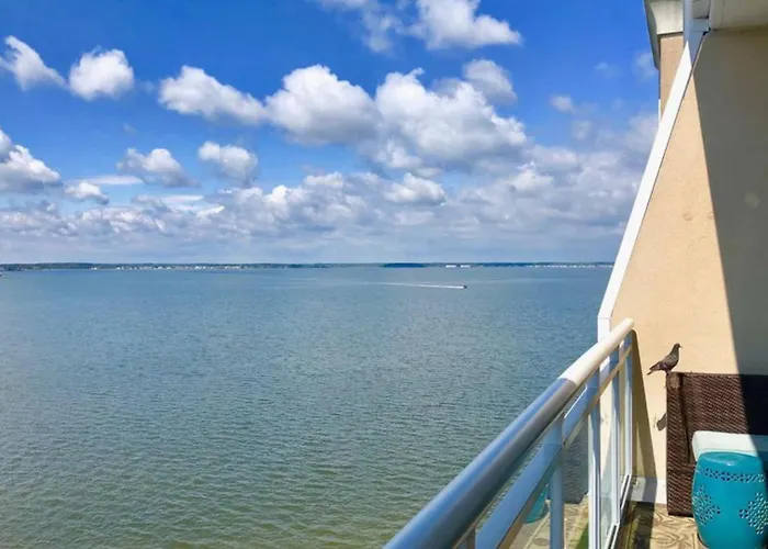 Bay Front Paradise Penthouse Unit Apartment Ocean City