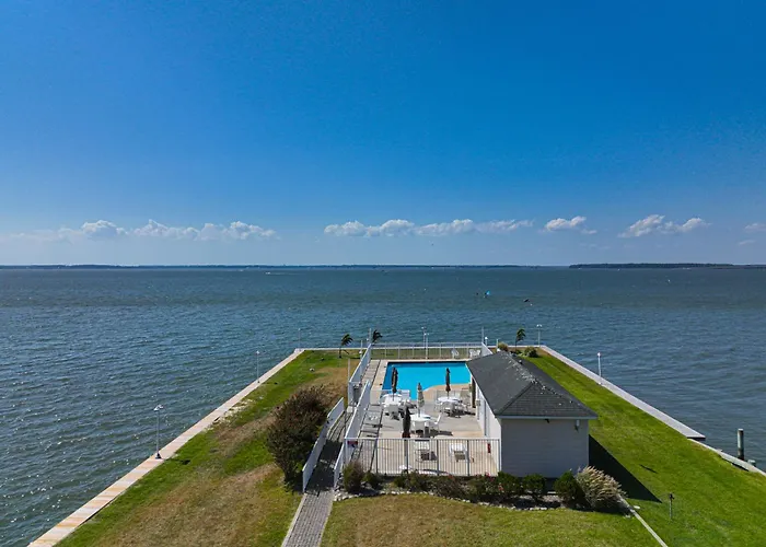 Bay Front Paradise Penthouse Unit *