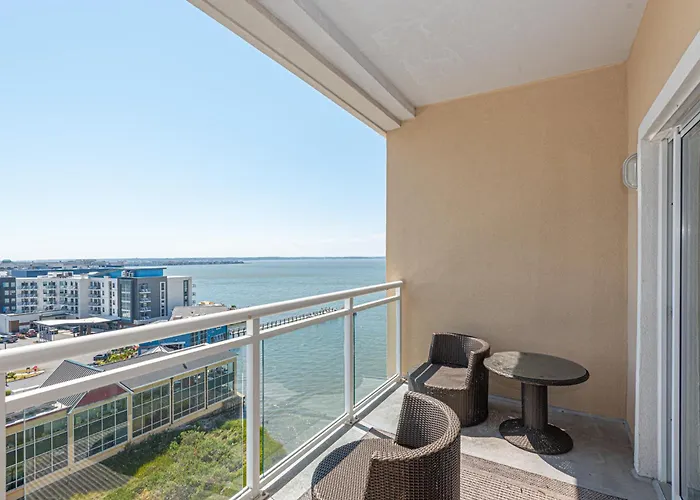 Apartment Bay Front Paradise Penthouse Unit *