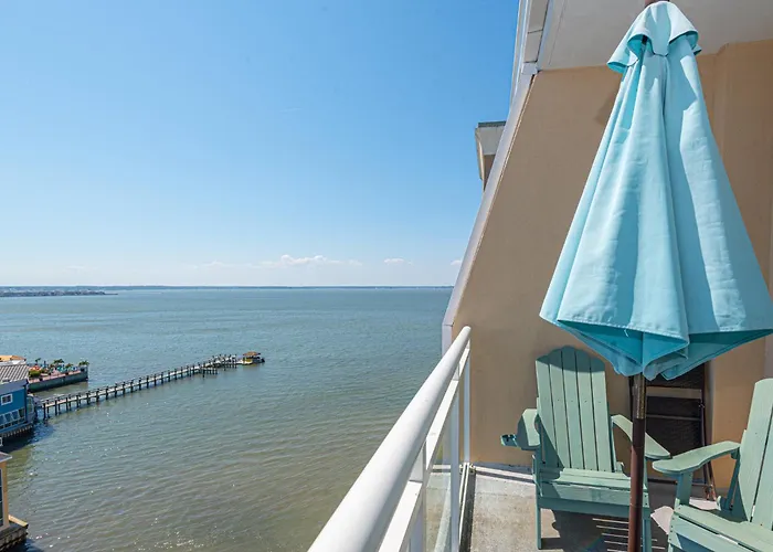 Bay Front Paradise Penthouse Unit *