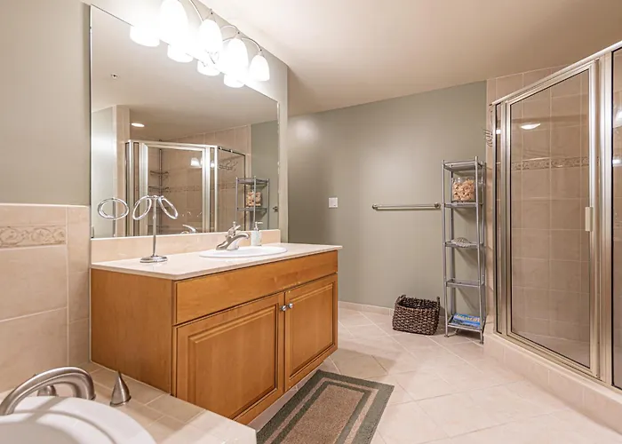 Apartment Bay Front Paradise Penthouse Unit