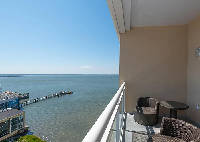 Bay Front Paradise Penthouse Unit *